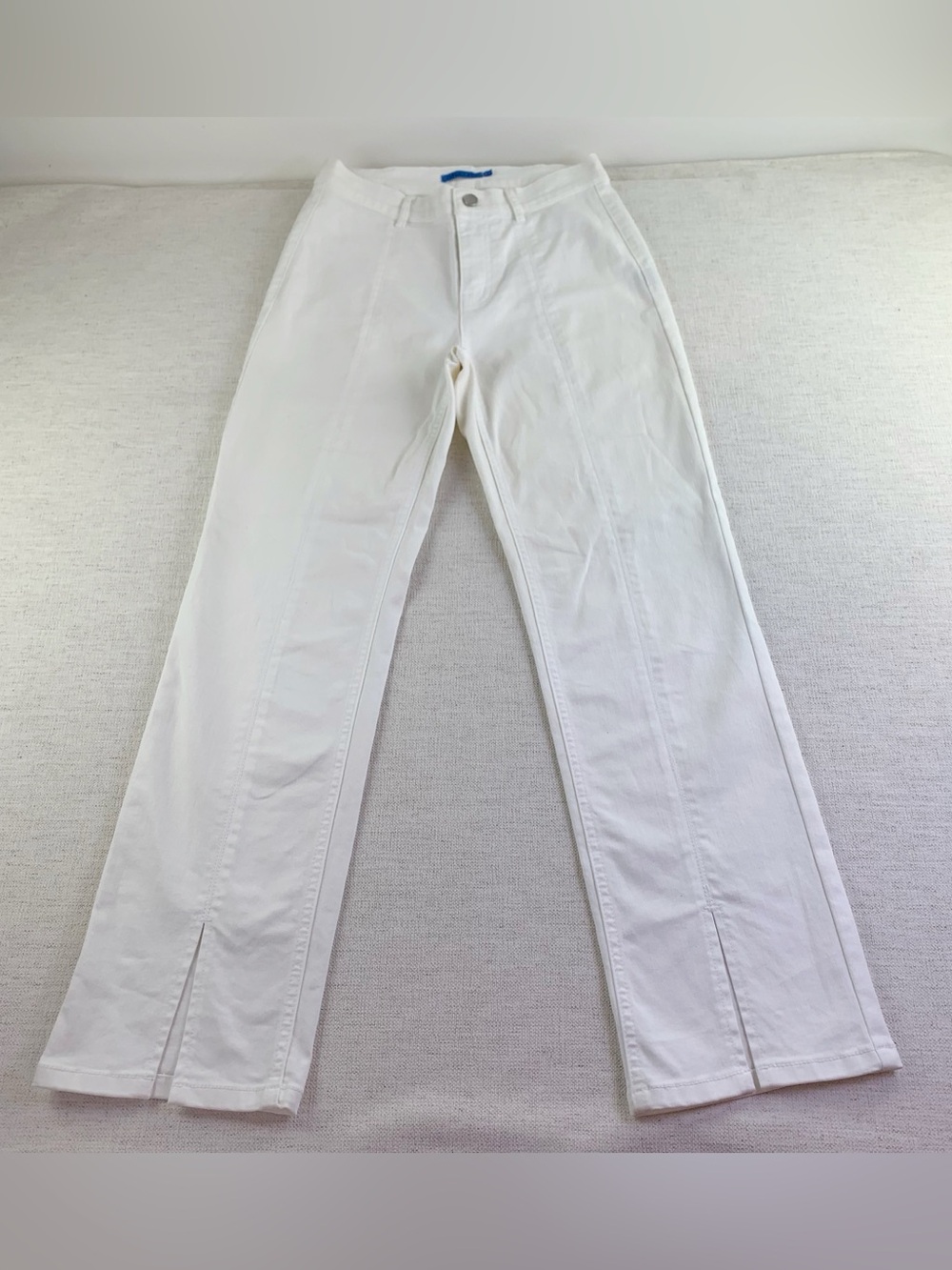 J. McLaughlin White mid rise Straight leg stretch jeans slit front women size 2